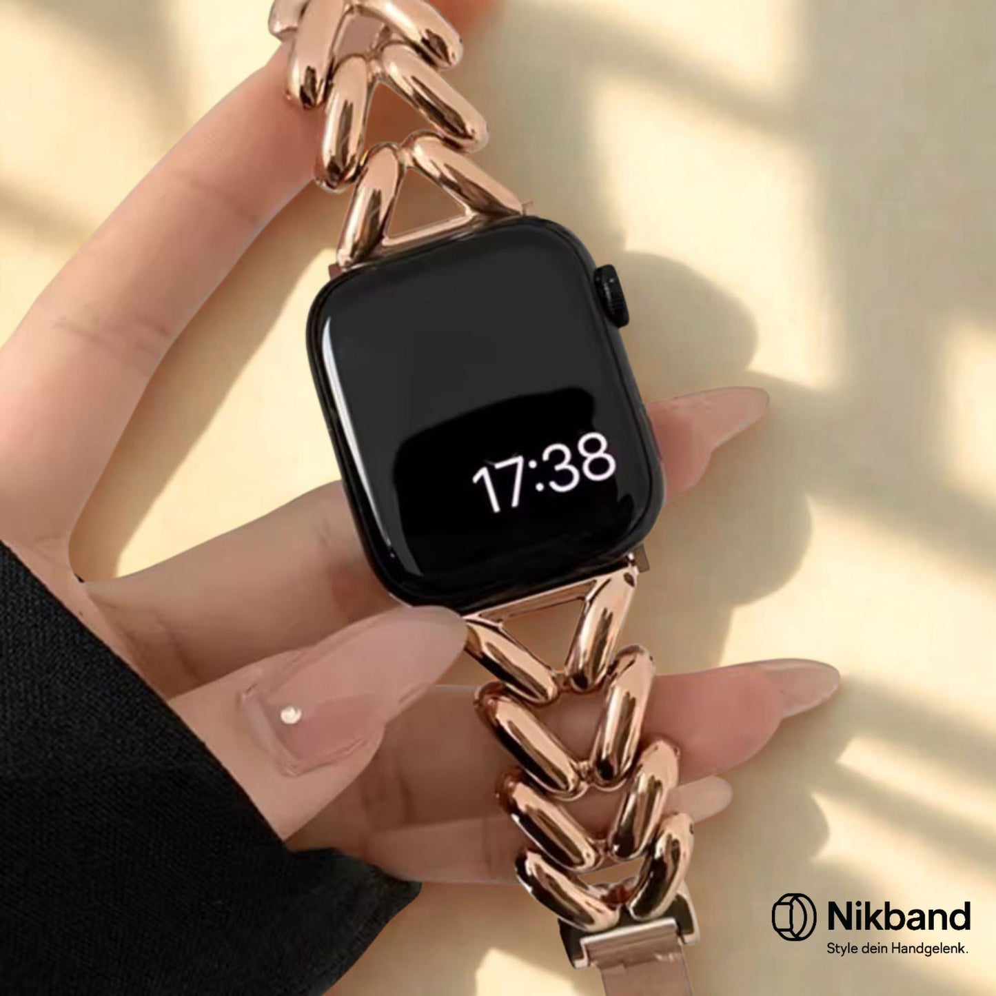 Nikband™ Romantic Heart Bracelet – Edelstahl Armband mit Herz-Design für Apple Watch